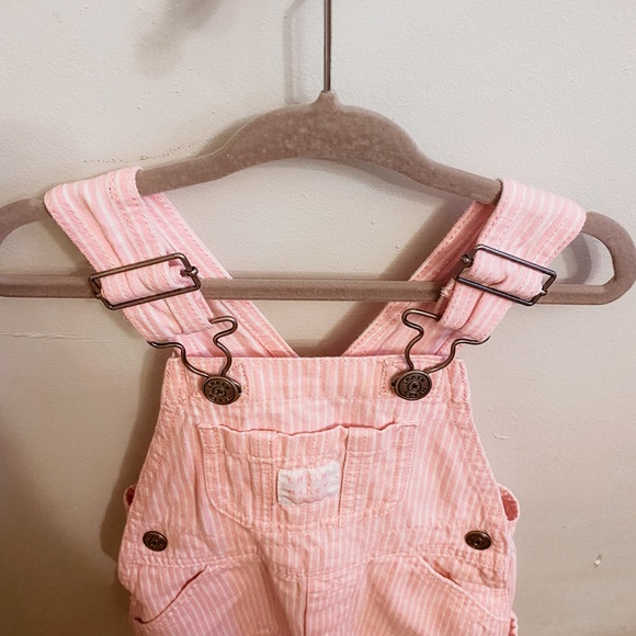 Lakin McKey brand pink and white girls Striped train Overalls  Size 9 months - Picture 5 of 9